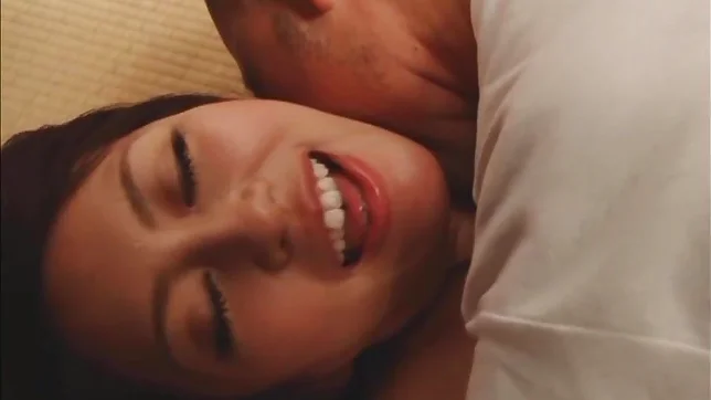 Kaori Otanashi Asian babe gets her hot pussy licked 2