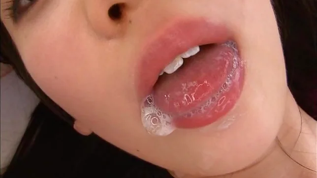 Insatiable Suzuki Kokoroharu threesome pounding 2