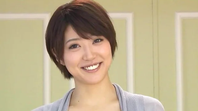 Yummy Mokoto Yuuki feautured in a threesome