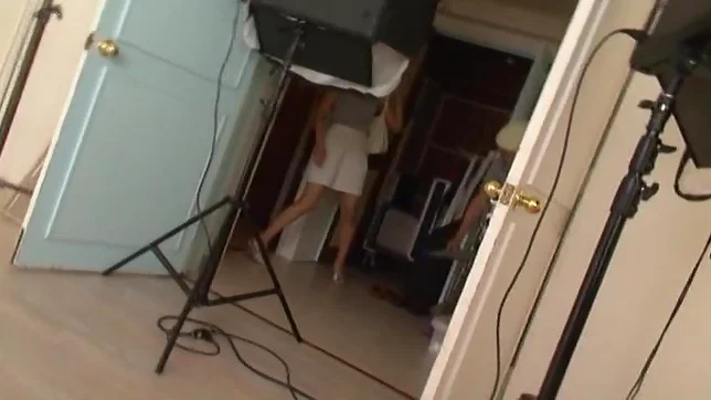 Ema Toono expertly handles a dick 5