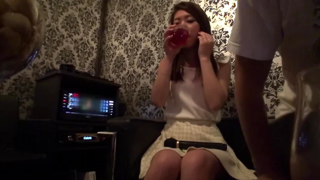 Amateur girl with bubble ass and hairy pussy Arisa Tanimura in a hot action 5