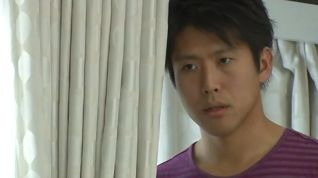 Risa Hitomi Asian teen relaxes at home and gets pussy licked 6