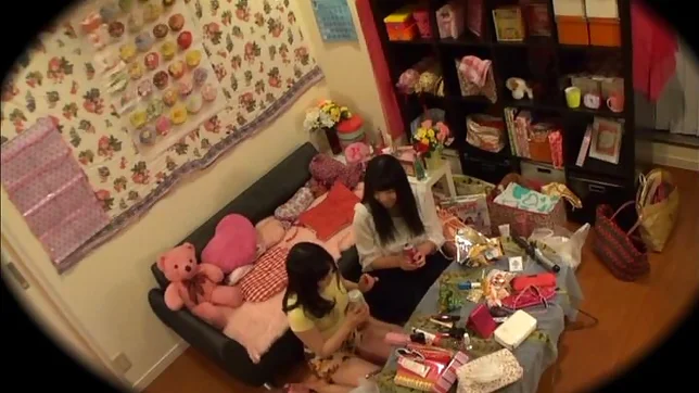 Sexy teen enjoys a kinky pussy licking 5