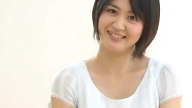 Erina Nagasawa gently removing her clothes 2