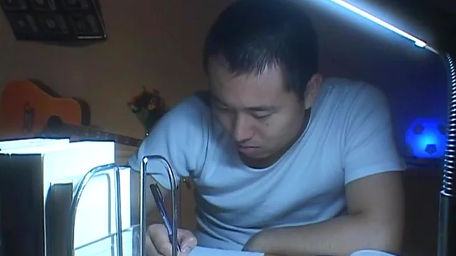 Sexy JP housewife Akiho Yoshizawa washes her hubby and jerks him off 3