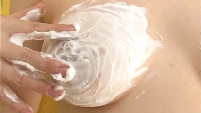 Sexy Japanese AV girl Yuuka Aoyama creams her goodies