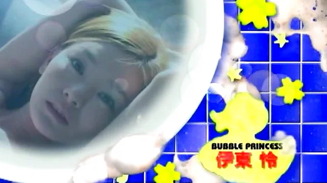 Alluring Tokyo schoolgirl spreads legs for fucking in a bathroom