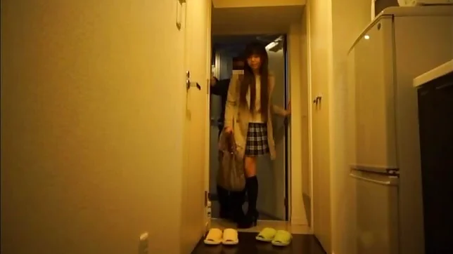 Japanese schoolgirl tries a tasty dick first thing in the morning
