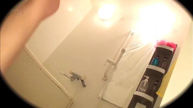 Sexy teen enjoys a kinky pussy licking 14