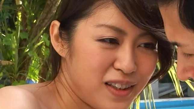 Steaming girl Kaori Otonashi in sexy shorts teased outdoors 6