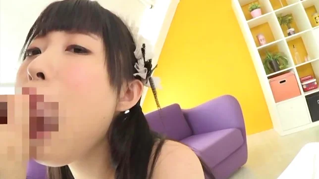 Sweet Japanese girl likes to have sex