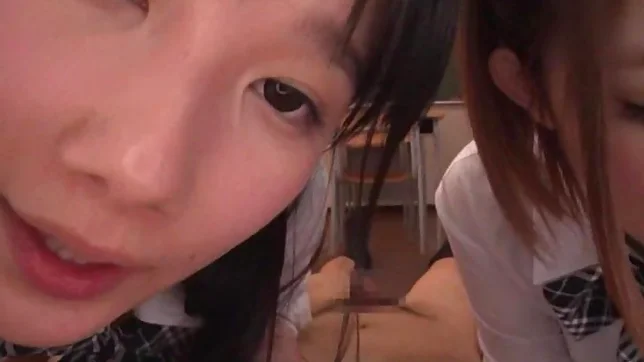 Japanese schoolgirls are being naughty 4