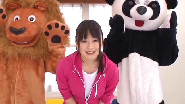 Sexy amateur teen Nozomi Hazuki posing on cam and dancing 3